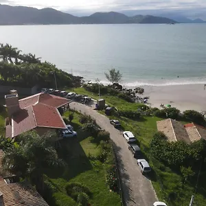 https://apartamento-verde-na-praia-da-vigia.santa-catarina-brasil.com